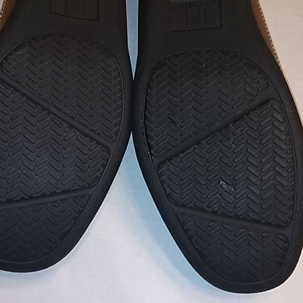 NWOT George memory foam loafers. - Picture 10 of 10